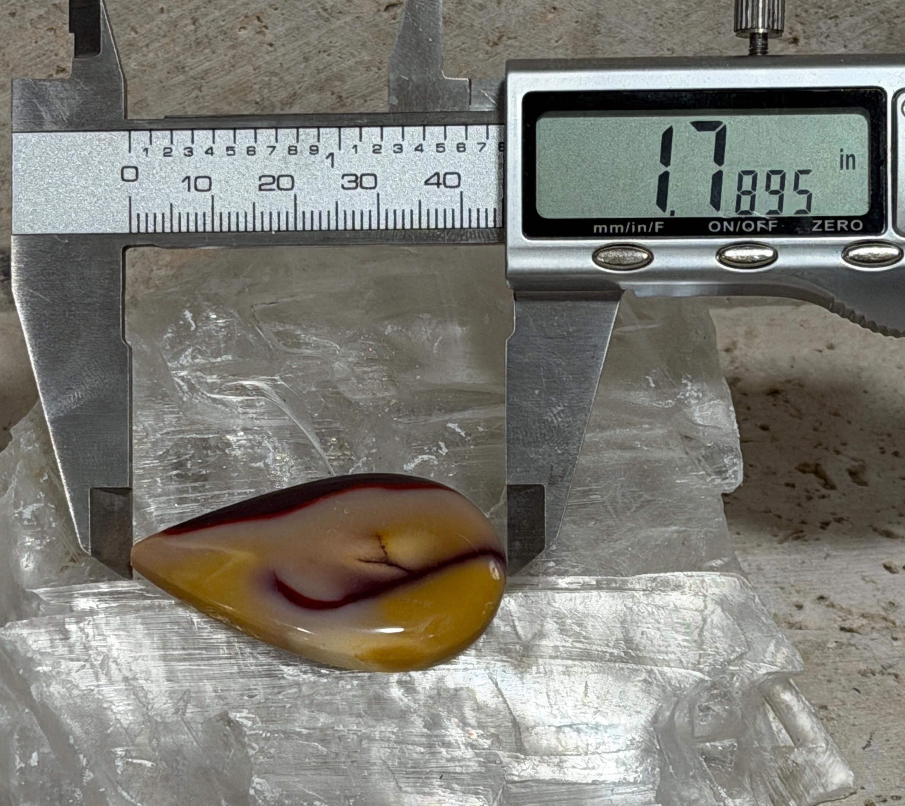 Mookaite Jasper-Tricolor Cabochon
